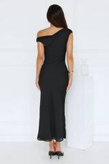 Xenia Off Shoulder Midi Dress