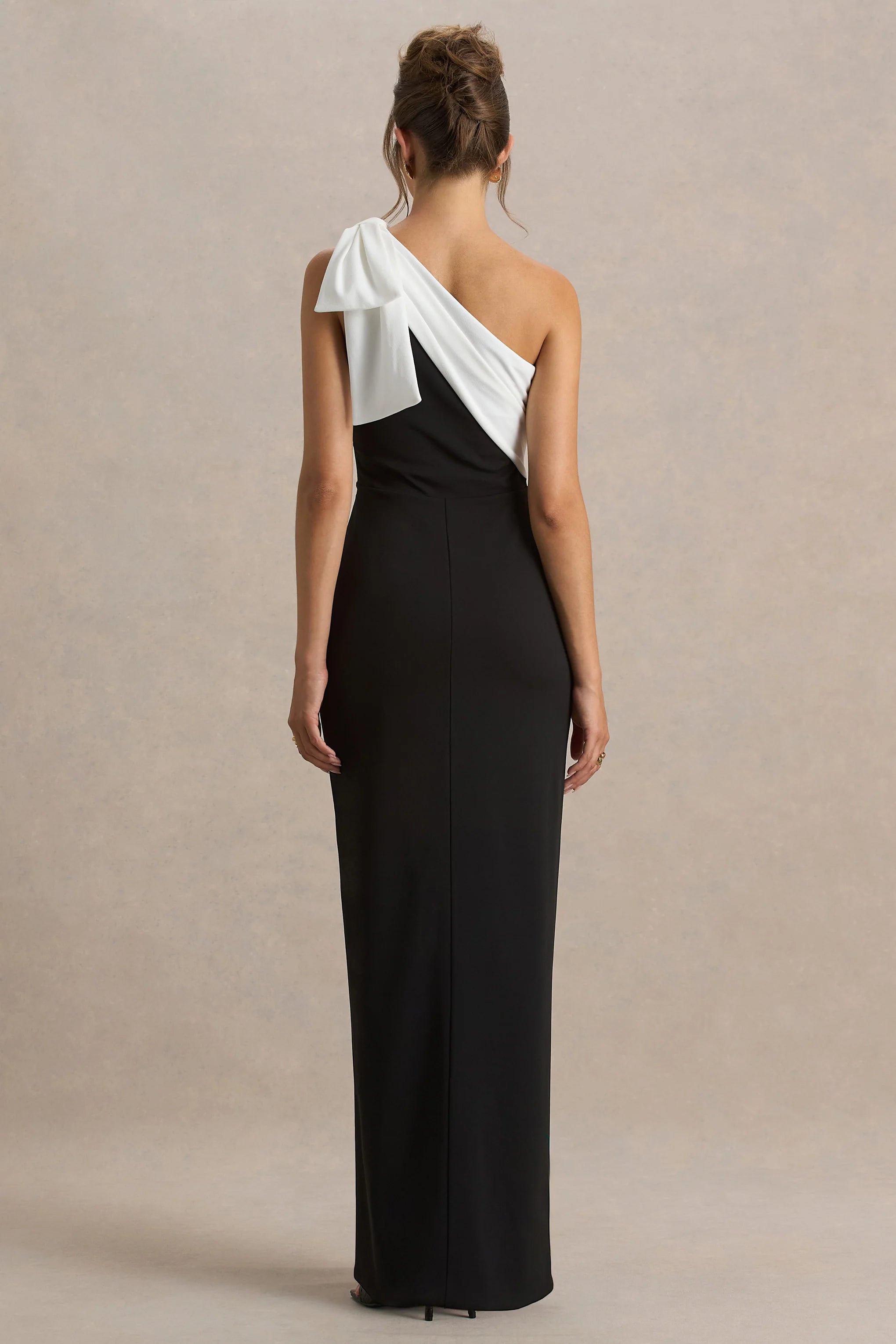 Kiri | Black & White One-Shoulder Bow Maxi Dress